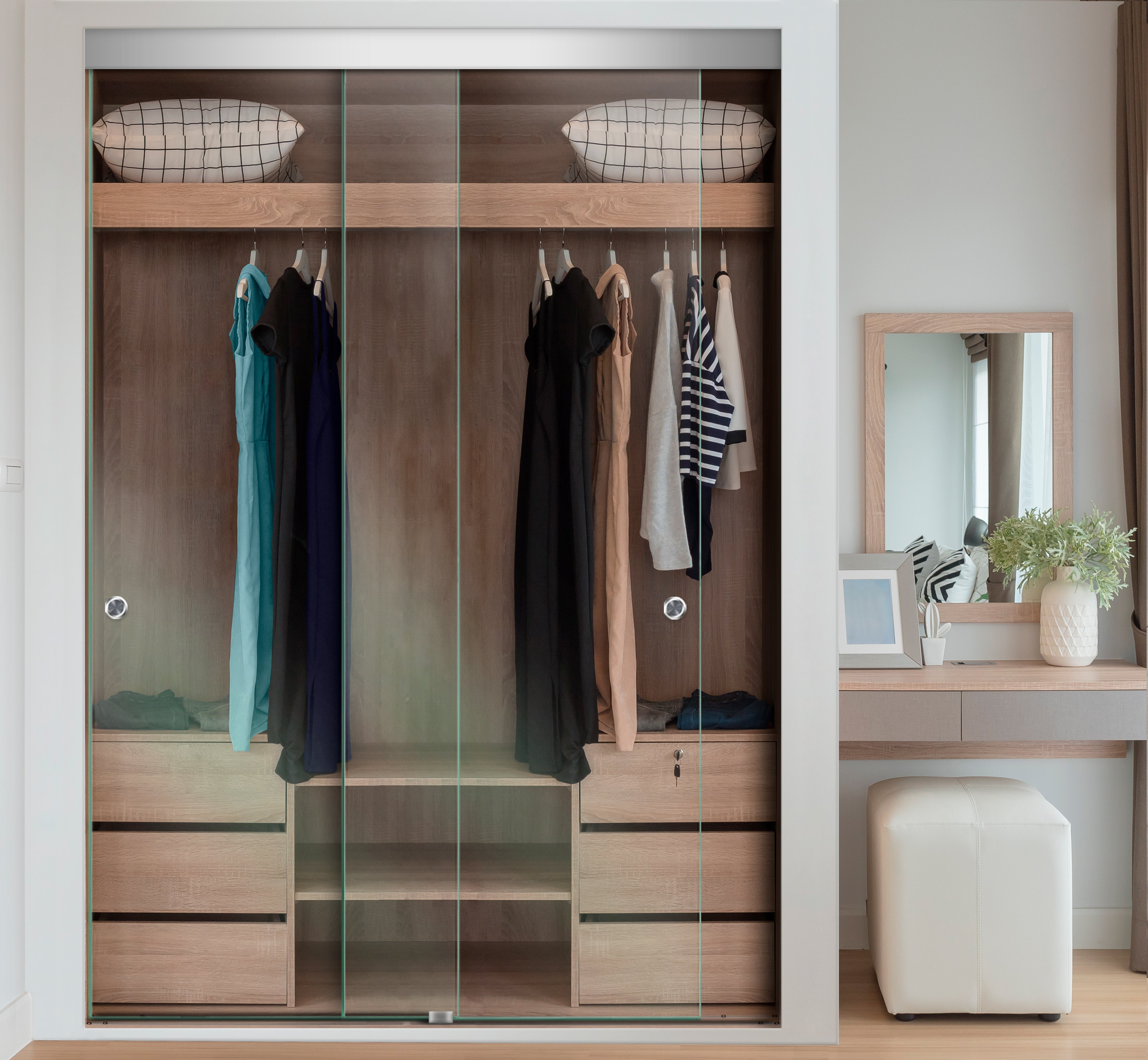 Puerta Corrediza De Vidrio Sin Marco Para Closet PCSM-2242