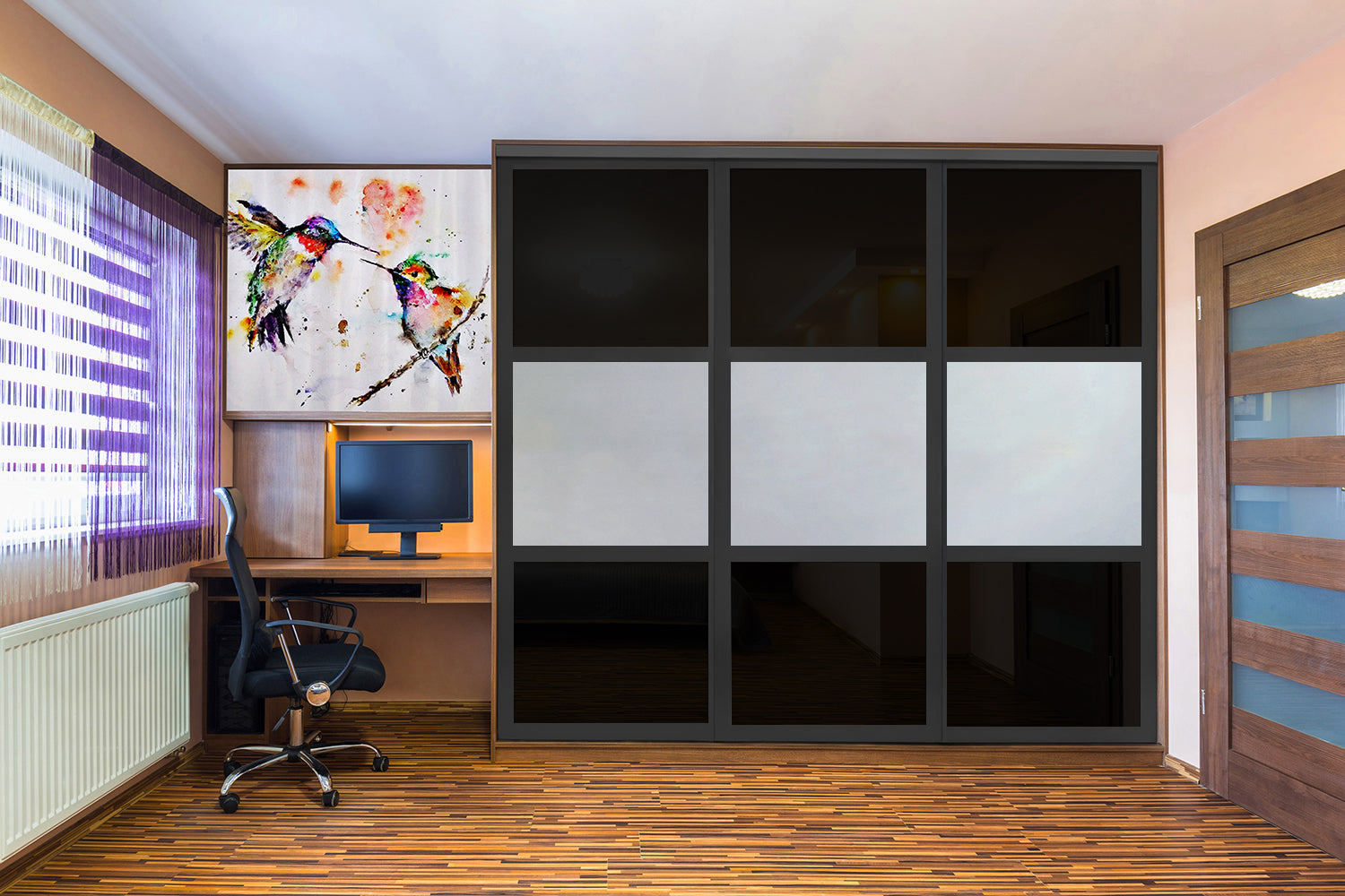 Puerta de Clóset con 3 Paneles - Completamente Privada y Cristal Pintado de Negro